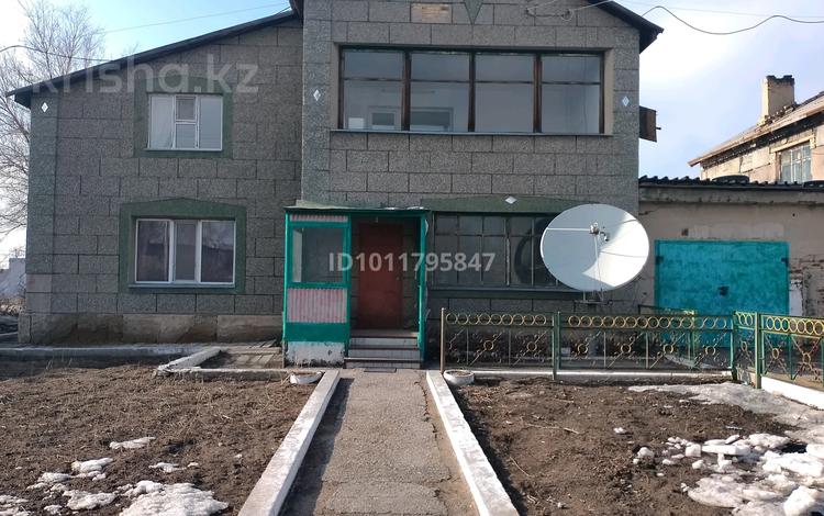 Отдельный дом · 6 комнат · 214 м² · 15 сот., Школьная ул. 10 за 14.9 млн ₸ в Петровка — фото 2