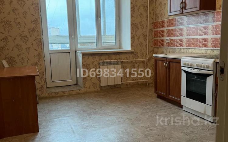 2-комнатная квартира, 70 м², 7/9 этаж помесячно, Майлина 14 — Возле торгового дома “Евразия”, недалеко от ТРЦ “Астана Молл”.