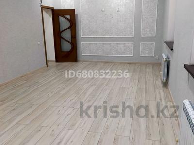 Отдельный дом · 6 комнат · 240 м² · 8 сот., 24-й мкр 63 — У дороги за 140 млн ₸ в Актау