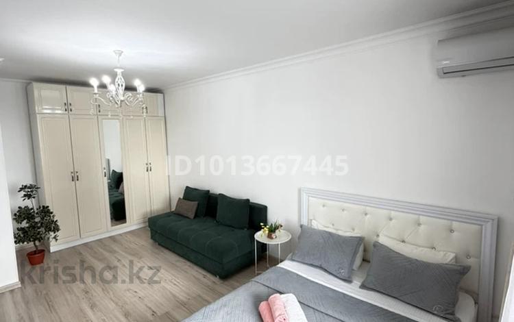 1-комнатная квартира · 43 м² · 6/22 этаж, Мангилик Ел 54 за 16 000 ₸ в Астане, Есильский р-н — фото 2