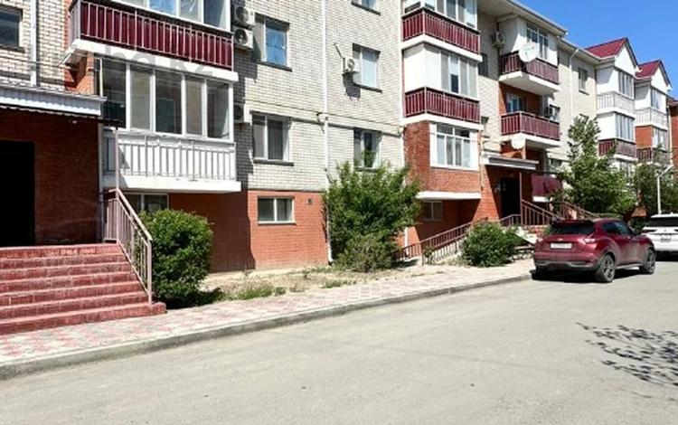 2-бөлмелі пәтер · 60.3 м² · 1/3 қабат, мкр Жеруйык, Кусан Нарембаев 17/1, бағасы: 26 млн ₸ в Атырау — фото 3