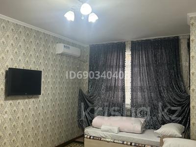 2-бөлмелі пәтер, 60 м², 2/9 қабат ай сайын, мкр Кайтпас 2, Толеметова 69/14 — Отегенова, бағасы: 250 000 〒 в Шымкенте, Каратауский р-н