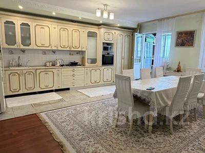 4-комнатная квартира · 218 м² · 9/9 этаж, Райымбека 481в за 89 млн ₸ в Алматы, Алатауский р-н