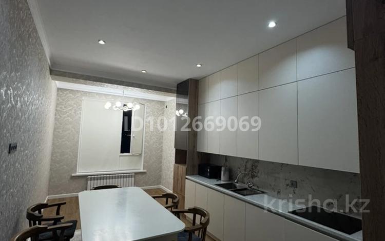 2-комнатная квартира · 76 м² · 3/16 этаж, Байдибек би стр. 127/7 за 270 000 ₸ в Шымкенте, Абайский р-н — фото 2