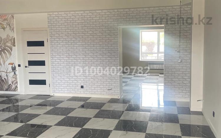 Еркін · 93 м², бағасы: 400 000 ₸ в Кокшетау — фото 2