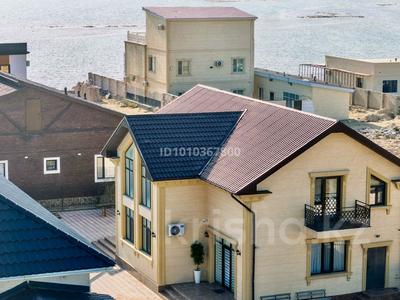 Дом · 4 комнаты · 230 м², Теплый пляж за 200 000 〒 в Актау