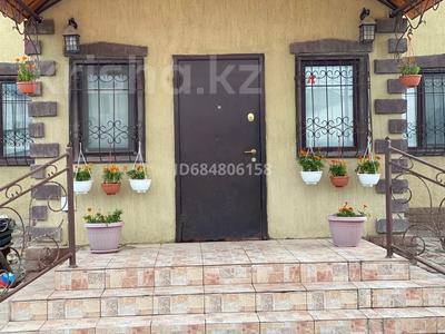 Отдельный дом · 8 комнат · 300 м² · 10 сот., пгт Балыкши, Кокарна 1/22 — Кокарна за 38 млн 〒 в Атырау
