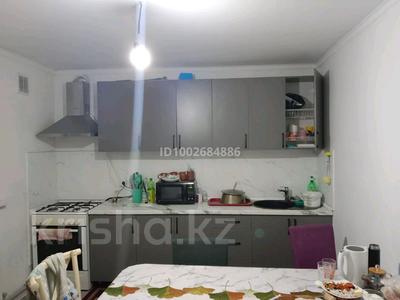 Отдельный дом · 3 комнаты · 85 м² · 5 сот., 8 микр.н 1 сектор 41/1 за 35 млн 〒 в Конаеве