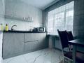 2-комнатная квартира · 50 м² · 2/5 этаж, мкр Новый Город, Бухар жырау 61 — Бухар жырау, Нуркена абдирова за 18 000 ₸ в Караганде, Казыбек би р-н — фото 12