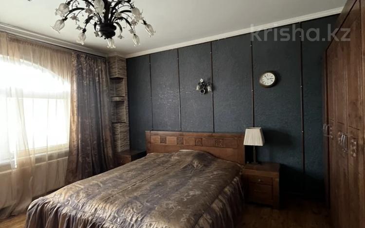 3-комнатная квартира · 120 м² · 12/17 этаж, Ходжанова 76 за 550 000 ₸ в Алматы, Бостандыкский р-н — фото 2