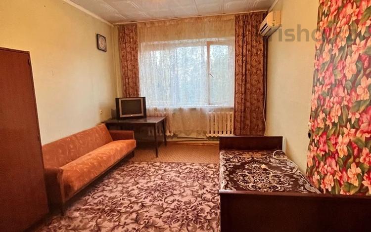 1-комнатная квартира · 42 м² · 3/5 этаж, 5 мкр 17 за 16 млн ₸ в Конаеве — фото 2