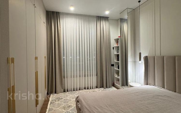 4-комнатная квартира · 140 м², Улы Дала 39 за 850 000 ₸ в Астане, Есильский р-н — фото 5