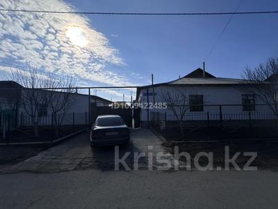 Отдельный дом · 5 комнат · 130 м² · 8 сот., Б Момышулы 64 — 18 мектеп арты за 28 млн ₸ в Туркестане
