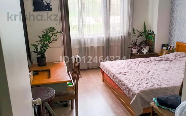 3-бөлмелі пәтер · 78 м², мкр Аксай-3А 91, бағасы: 46 млн ₸ в Алматы, Ауэзовский р-н — фото 2