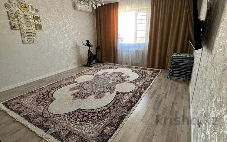 3-комнатная квартира · 76.2 м² · 4/6 этаж, 32Б мкр 5 за 25 млн ₸ в Актау — фото 2