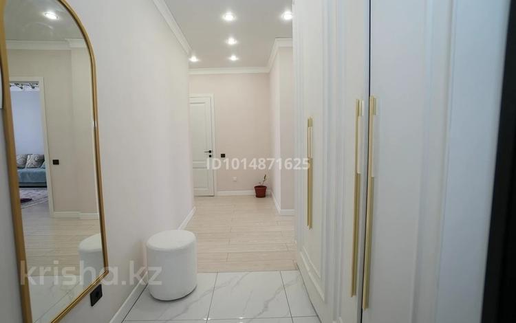 2-комнатная квартира · 70 м² · 15/18 этаж, мкр Комсомольский, Акмешыт 13 за 55 млн ₸ в Астане, Есильский р-н — фото 2
