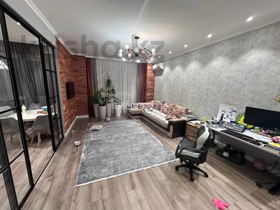 Аренда квартир в Атырауской обл.: 3-комнатная квартира · 100 м² · 7/8 этаж · помесячно, мкр Нурсая, Абулхаир хана 70 за 480 000 〒 3-комнатная квартира · 100 м² · 7/8 этаж · помесячно, мкр Нурсая, Абулхаир хана 70 за 480 000 〒 в Атырау