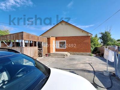 Отдельный дом · 4 комнаты · 160 м² · 10 сот., 5а мкр 21а — Библиотека за 32.5 млн ₸ в Житикаре