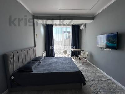 1-бөлмелі пәтер · 34 м², Ауэзова 5 — Толе би — Ауэзова, бағасы: 18 000 ₸ в Алматы, Алмалинский р-н