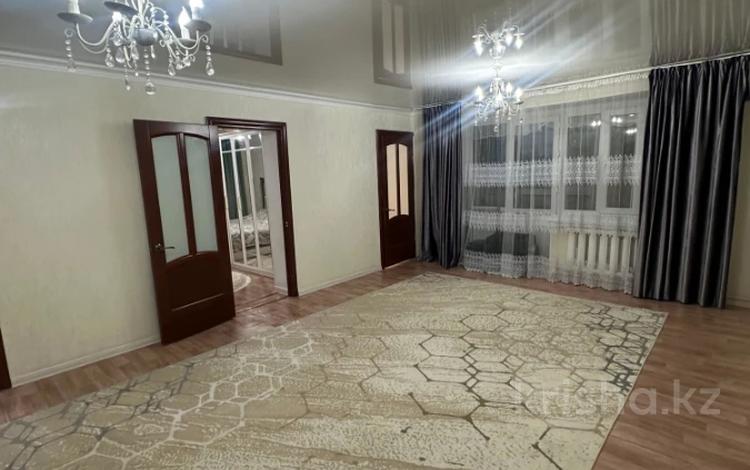 4-бөлмелі пәтер · 92.7 м² · 2/5 қабат, Турара Рыскулова 59А, бағасы: 14 млн ₸ в Актобе — фото 2