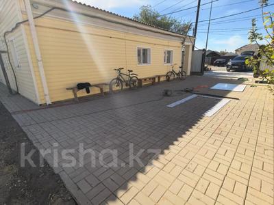 Отдельный дом · 4 комнаты · 106 м² · 8 сот., Панфилова за 23.5 млн 〒 в Атырау