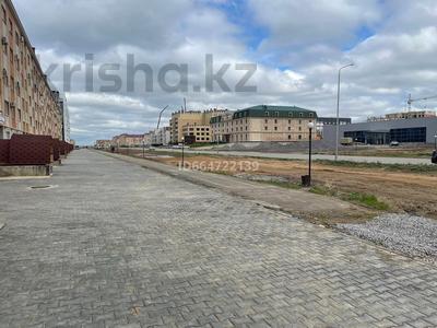 Свободное назначение, офисы, магазины и бутики, общепит, салоны красоты, бани, гостиницы и зоны отдыха, фитнес и спорт, медцентры и аптеки, образование, развлечения, конференц-залы, студии · 200 м² за 700 000 〒 в Актобе, мкр. Алтын орда