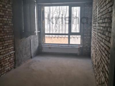 3-бөлмелі пәтер · 102 м² · 5/9 қабат, Тараз ш/а, Байтерекова 2б, бағасы: ~ 58.1 млн ₸ в Шымкенте, Аль-Фарабийский р-н
