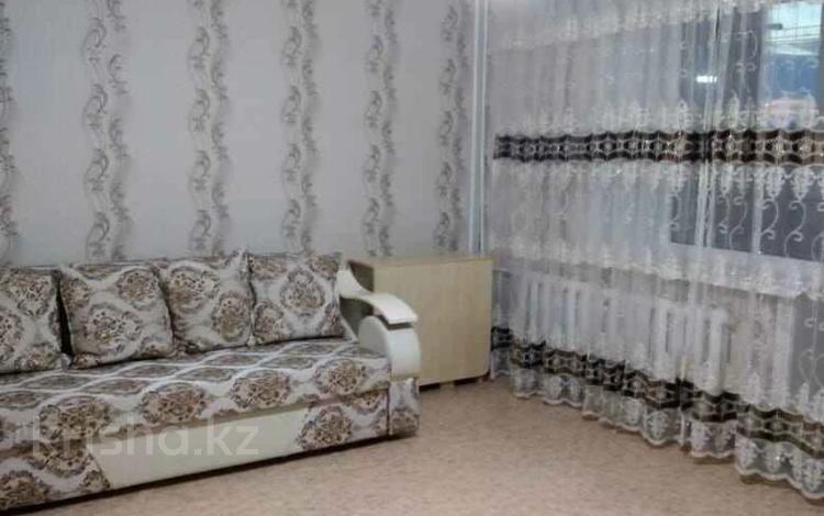 3-комнатная квартира, 65 м², 5/5 этаж, Уалиханова за 20.4 млн 〒 в Петропавловске — фото 2