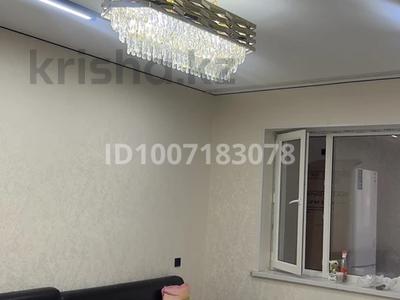 2-комнатная квартира · 60 м² · 1/5 этаж, 17-й микрорайон 7 А — Вдоль алея за 250 000 ₸ в Шымкенте, Аль-Фарабийский р-н
