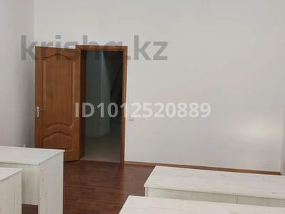 Офисы · 33 м² за 150 000 ₸ в Уральске