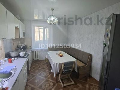 4-бөлмелі пәтер · 74 м² · 3/5 қабат, Майкудук, Майкудук, мкр Восток-1 15 — Поликлиника Inlife, бағасы: 22 млн ₸ в Караганде, Алихана Бокейханова р-н