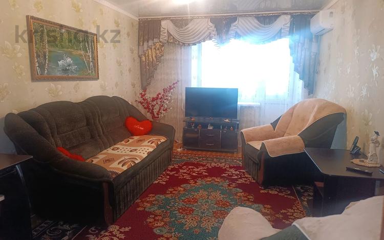 3-комнатная квартира · 60.8 м² · 4/6 этаж, 11 микрорайон 12 за 12.9 млн 〒 в Лисаковске — фото 2