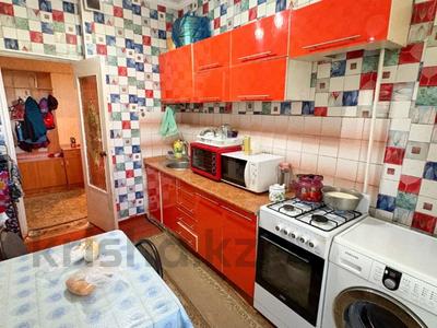 2-комнатная квартира · 54 м² · 2/5 этаж, жастар за 15.5 млн 〒 в Талдыкоргане, мкр Жастар