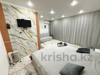 1-комнатная квартира · 35 м² · 1/9 этаж, мкр Омега, Курмангазы 210/1 — Молдагуловой-Курмангазы за 3 000 〒 в Уральске