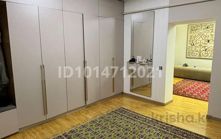 Отдельный дом · 8 комнат · 240 м² · 0.8 сот., Мұқанов 47 за 55 млн ₸ в  — фото 2