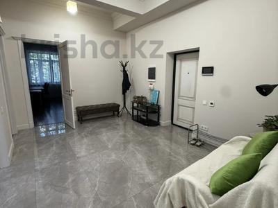 4-бөлмелі пәтер · 170 м² · 1/6 қабат, Омарова 33, бағасы: 156 млн ₸ в Алматы, Медеуский р-н