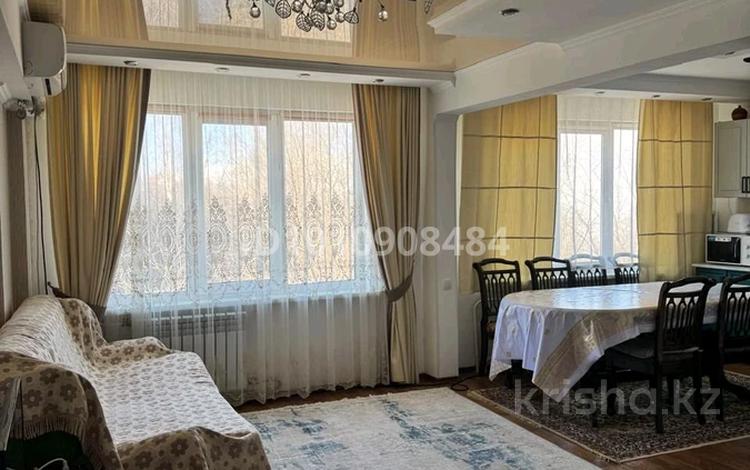 3-комнатная квартира · 70 м² · 5/5 этаж, Проспект Каныша Сатпаева 52 за 30.5 млн ₸ в Усть-Каменогорске — фото 2