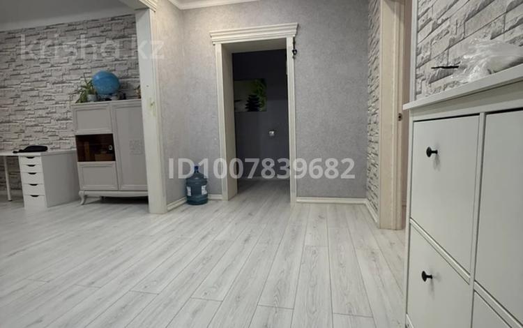 4-бөлмелі пәтер · 84 м² · 2/6 қабат, щурихина — 8 школа, бағасы: 35 млн ₸ в Уральске — фото 2