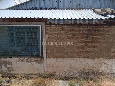 Часть дома · 4 комнаты · 75.7 м² · 10 сот., Гайни Муратбаева 89/1 — Рядом магазин Катюша за 5 млн 〒 в Жанатасе