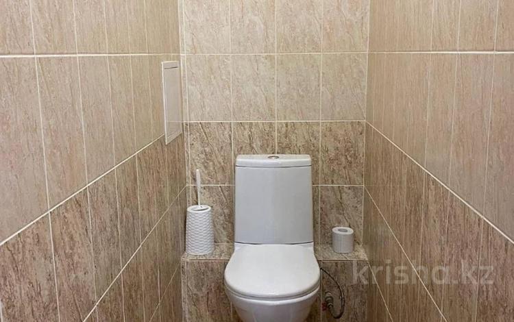 2-комнатная квартира · 68 м² · 6/9 этаж, 5 микрорайон 18 за 240 000 ₸ в Костанае — фото 2