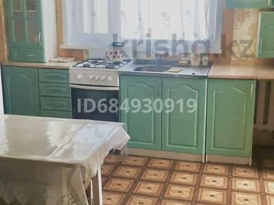 Дом · 2 комнаты · 50 м², Алтынсарина 11 за 15 000 〒 в Бурабае