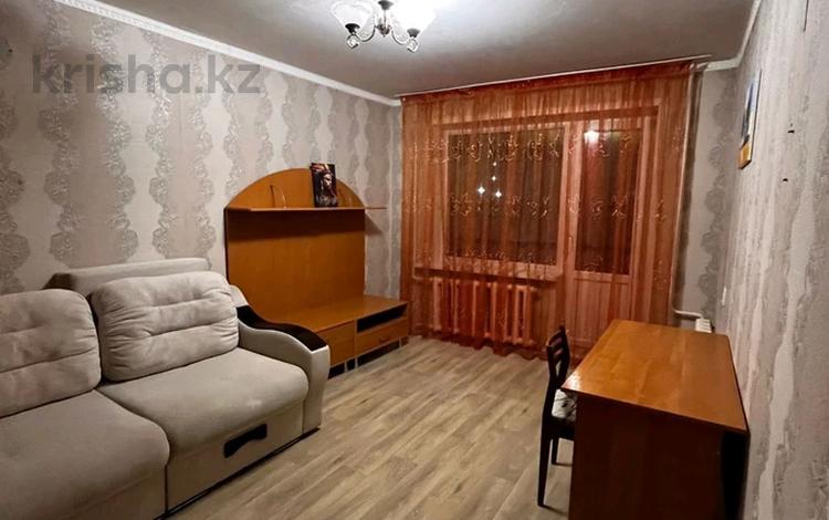 1-бөлмелі пәтер, 38 м², 1/10 қабат ай сайын, Жукова 13, бағасы: 130 000 〒 в Петропавловске — фото 2