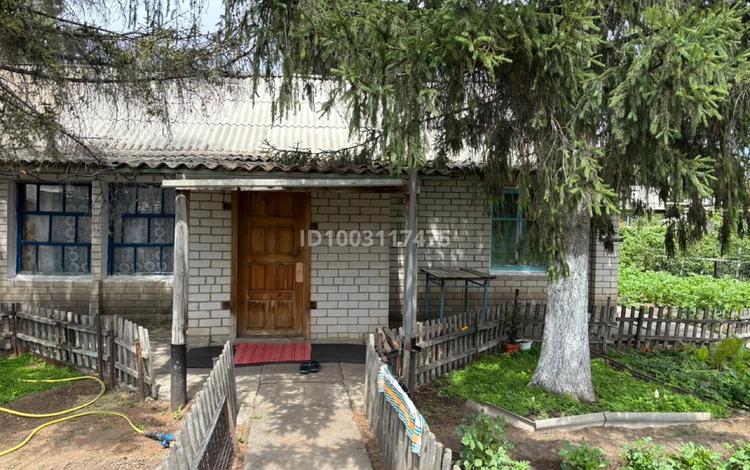 Часть дома · 4 комнаты · 90 м² · 8 сот., Комсомольская 3 — Вторая линия от дороги (ул. Сатпаева) за 15 млн ₸ в Актобе, жилой массив Жилянка — фото 2