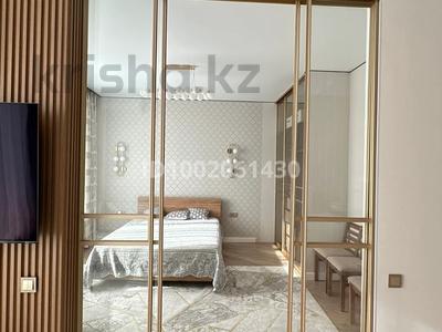 Аренда квартир в Астане: 2-комнатная квартира · 45 м² · 8/22 этаж, Тауелсиздик 56 — Калдаякова за 400 000 〒 2-комнатная квартира · 45 м² · 8/22 этаж, Тауелсиздик 56 — Калдаякова за 400 000 〒 в Астане, Сарыарка р-н
