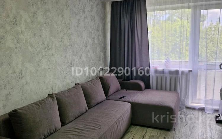 2-комнатная квартира · 45.4 м² · 3/5 этаж, мкр Фёдоровка , Вагонная 3 — 64 школа за 12.5 млн ₸ в Караганде, Казыбек би р-н — фото 2
