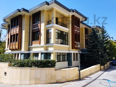 Аренда квартир в Алматы: 4-комнатная квартира · 250 м² · 1/3 этаж, Керей-Жәнібек хандар 276/15 — Выше Оспанова за 1 млн 〒 4-комнатная квартира · 250 м² · 1/3 этаж, Керей-Жәнібек хандар 276/15 — Выше Оспанова за 1 млн 〒 в Алматы, Медеуский р-н