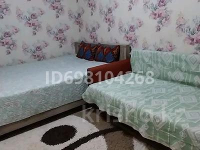 1-комнатная квартира · 33 м² · 1/5 этаж, 4мкр 3 за 9 000 〒 в Аксае