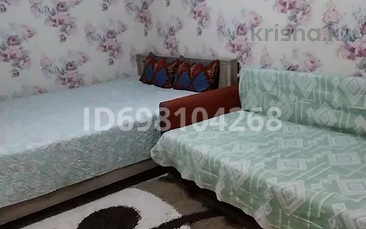 1-комнатная квартира · 33 м² · 1/5 этаж, 4мкр 3 за 9 000 〒 в Аксае — фото 2