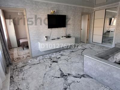 3-бөлмелі пәтер · 50 м² · 5/5 қабат, островского 6 — остановка поликлиника, бағасы: 16 млн ₸ в Усть-Каменогорске