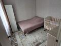 3-бөлмелі пәтер · 50 м² · 5/5 қабат, островского 6 — остановка поликлиника, бағасы: 16 млн ₸ в Усть-Каменогорске — фото 3